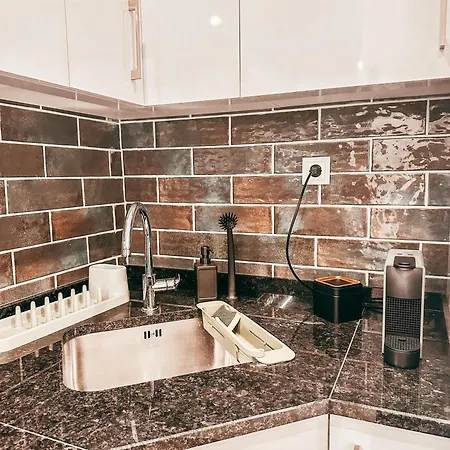 Cosy By Gt House * קלוז
